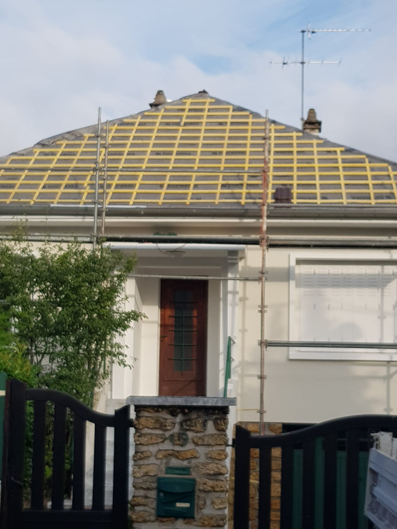 Réparation et rénovation de toiture à Sainte-Geneviève-des-Bois (91700) et dans l’Essonne (91)